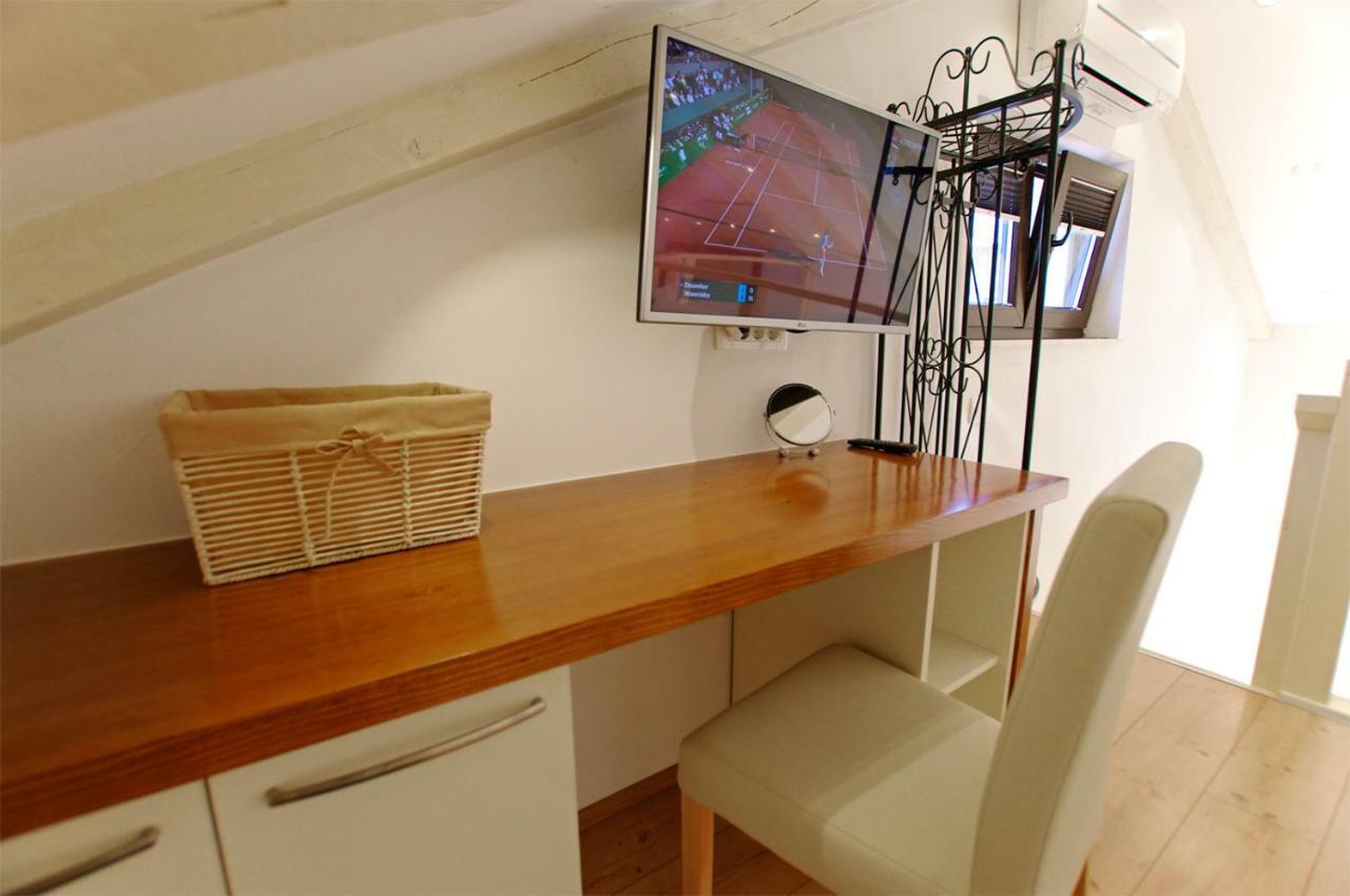 Ferienwohnung Apartman Murter Center 4+1 ID 720 Exterior foto